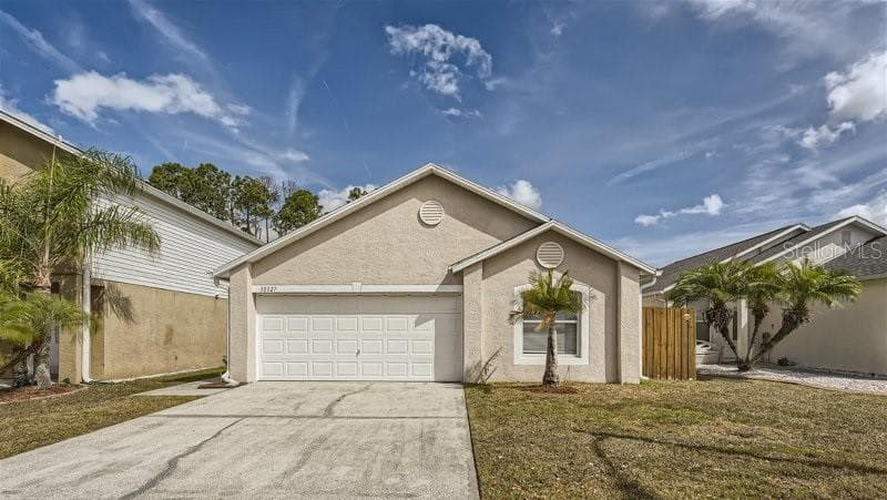 30327 PONGO WAY WESLEY CHAPEL, FL 33545