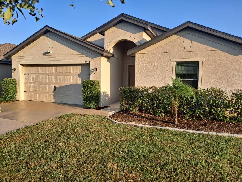 2653 ROTHERHAM ROAD TAVARES, FL 32778