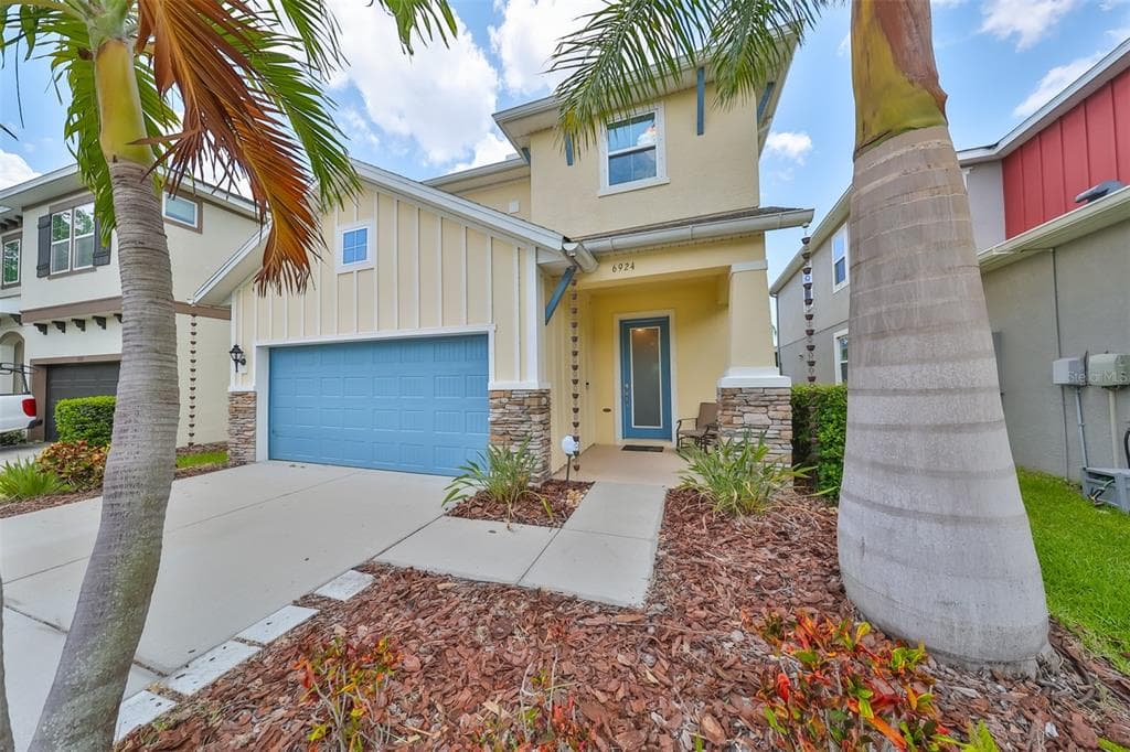 6924 OLD BENTON DRIVE APOLLO BEACH, FL 33572