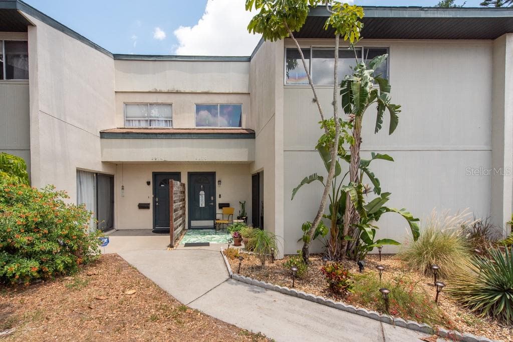 6810 WHITMAN PLACE SARASOTA, FL 34243
