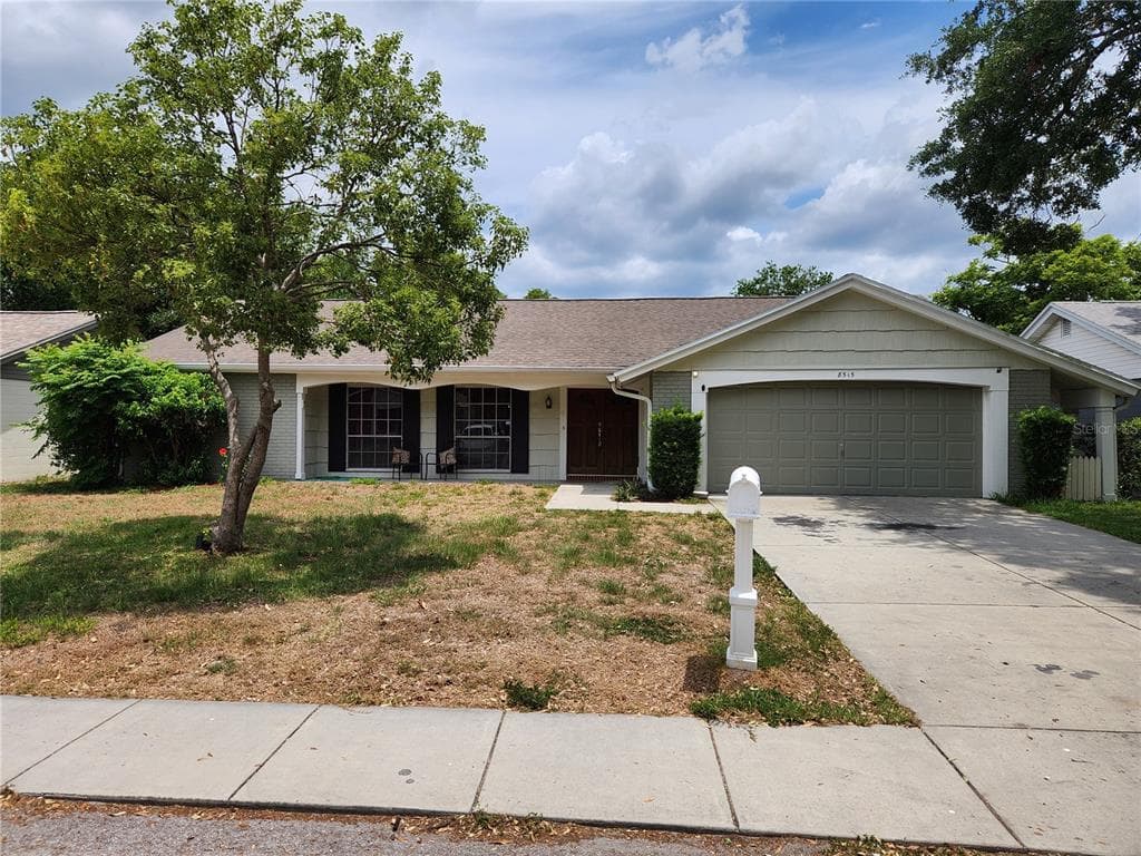 8515 ARROW HEAD DRIVE HUDSON, FL 34667