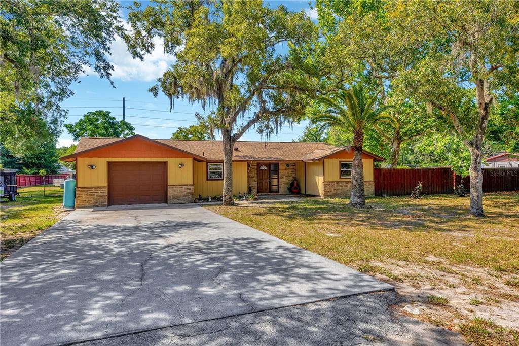 11566 MINNIEOLA DRIVE NEW PORT RICHEY, FL 34654
