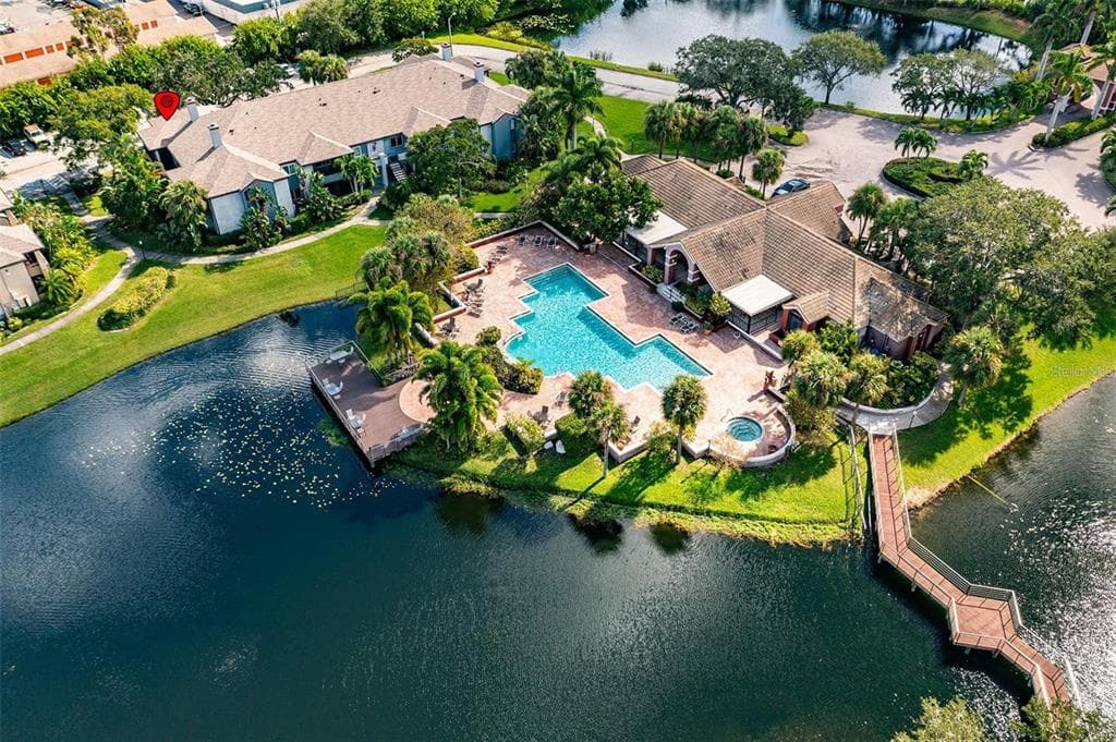 10263 GANDY BOULEVARD N UNIT 108(Furnished) ST PETERSBURG, FL 33702