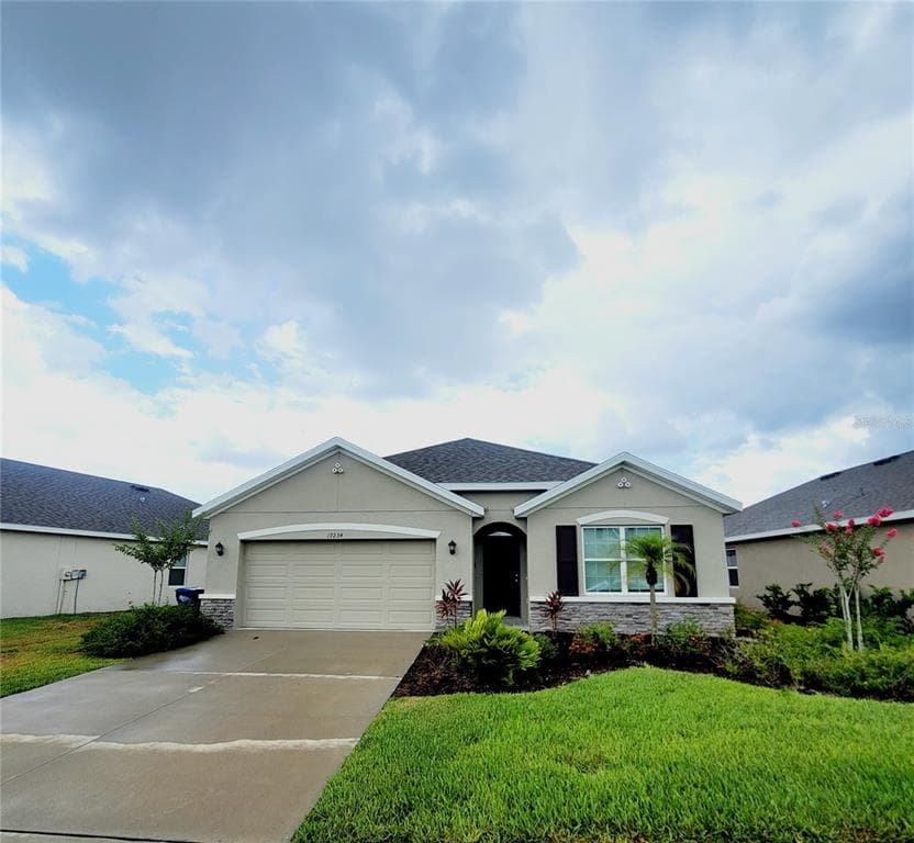 17234 RESERVA DRIVE BRADENTON, FL 34211