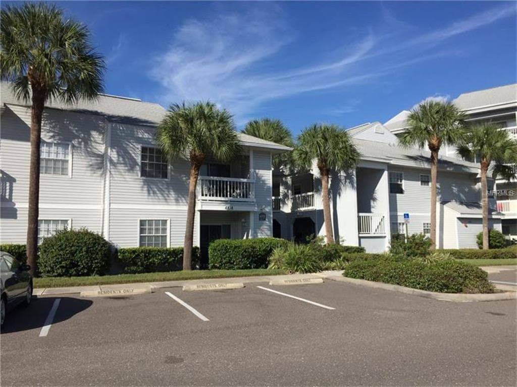 6818 STONESTHROW CIRCLE N UNIT 12203 ST PETERSBURG, FL 33710