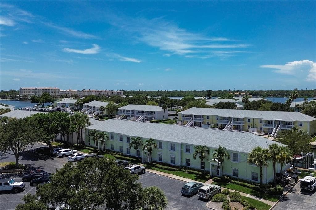 5111 COQUINA KEY DRIVE SE UNIT C ST PETERSBURG, FL 33705