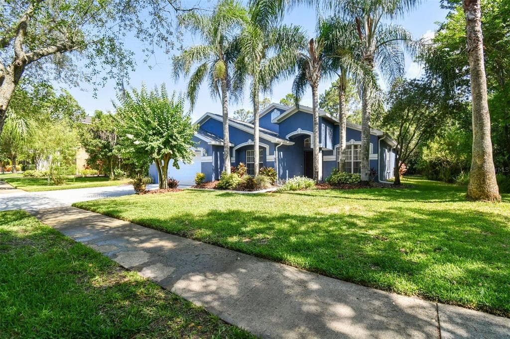 14801 HERONGLEN DRIVE LITHIA, FL 33547