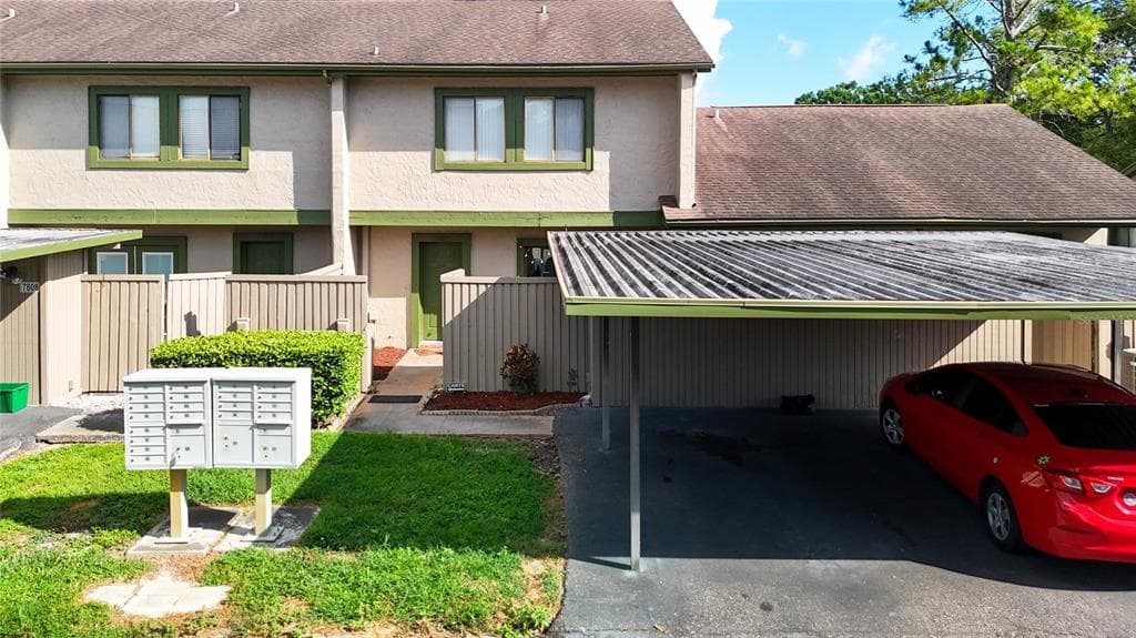 7810 LEMONWOOD COURT UNIT 217 TAMPA, FL 33637