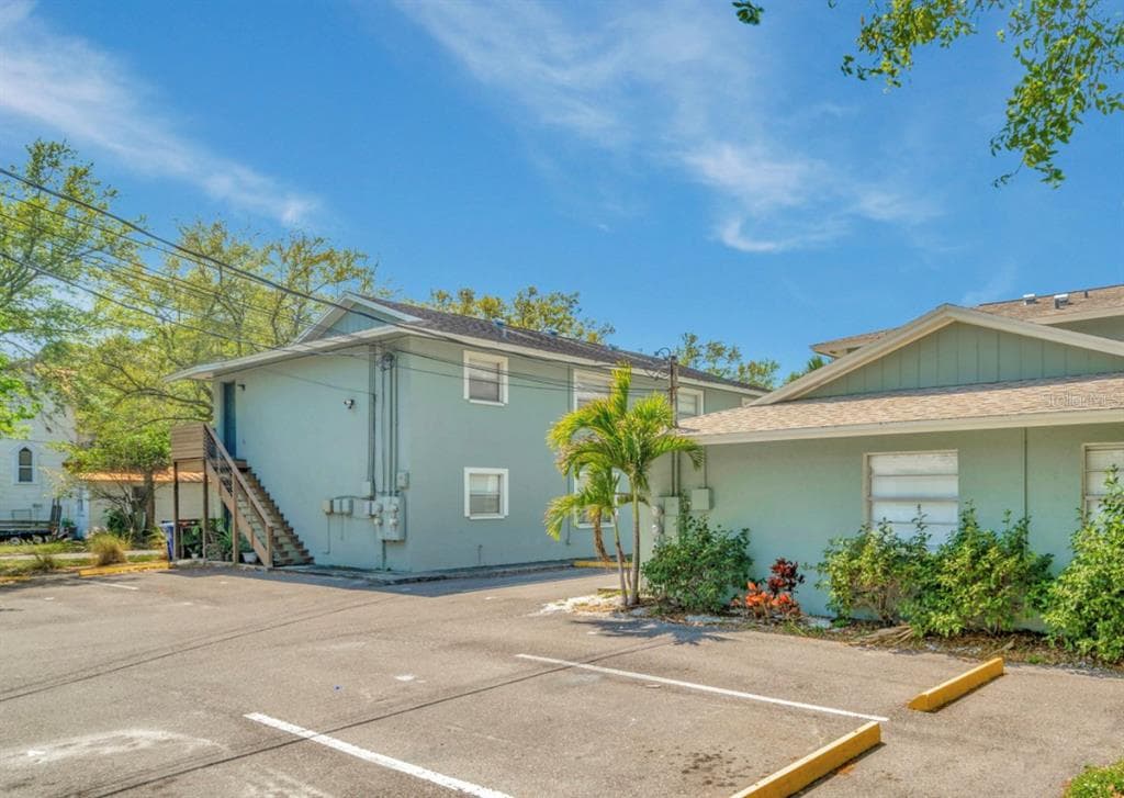 6831 S DESOTO STREET UNIT 6831-A TAMPA, FL 33616