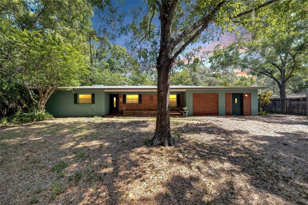 1005 BENT ROAD TAMPA, FL 33612