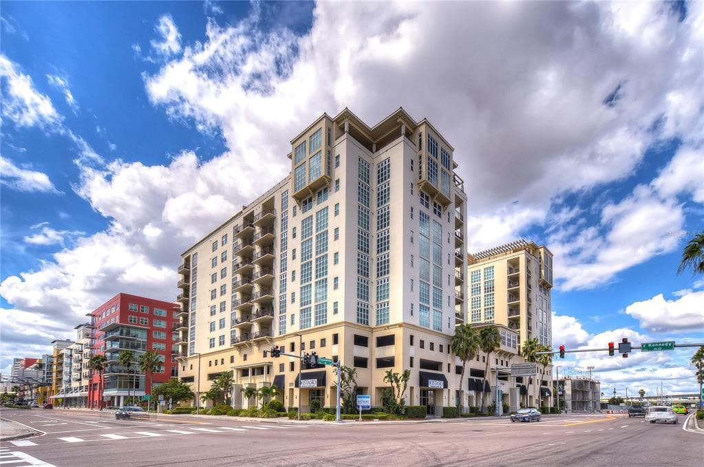 1238 EAST KENNEDY BOULEVARD UNIT 701