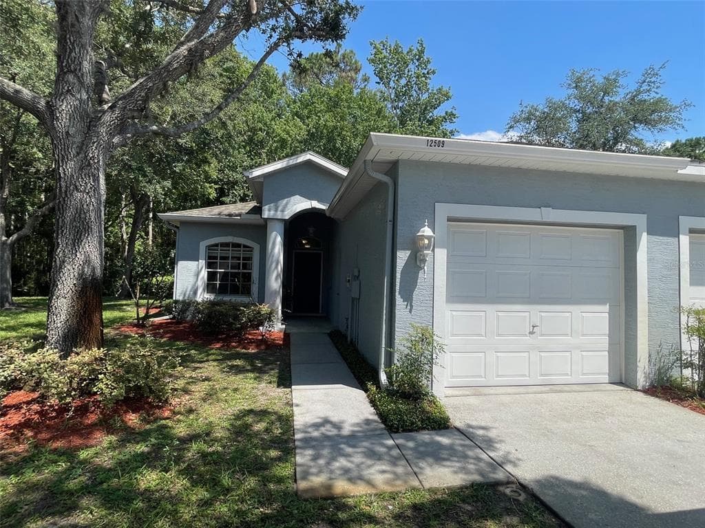 12509 CAVALIER COURT HUDSON, FL 34669