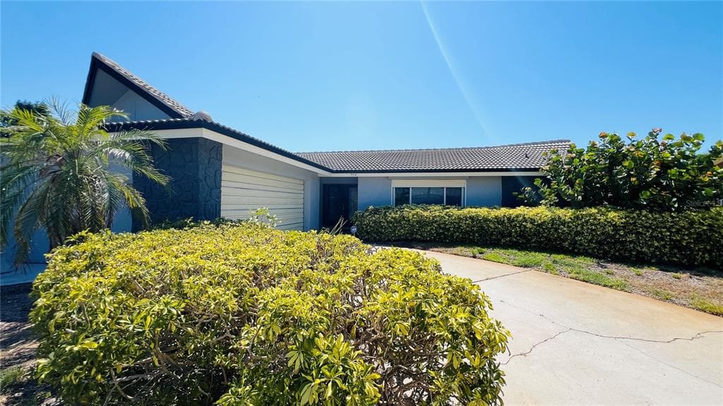 302 MONTE CRISTO BOULEVARD TIERRA VERDE, FL 33715