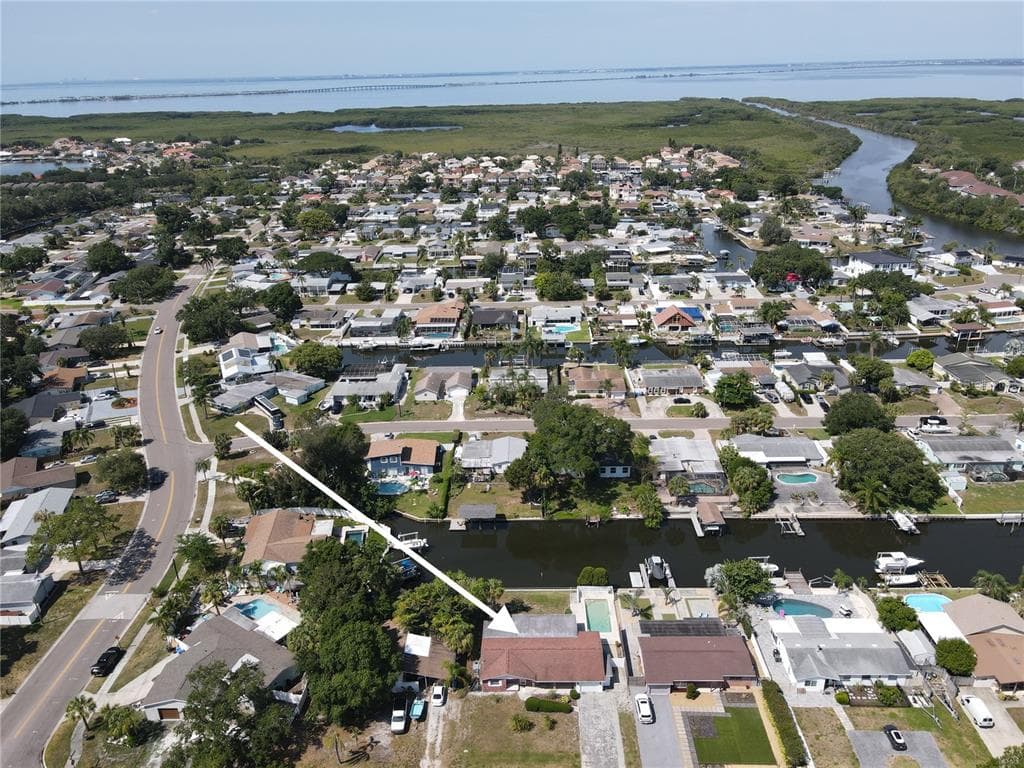 10706 DRUMMOND ROAD TAMPA, FL 33615