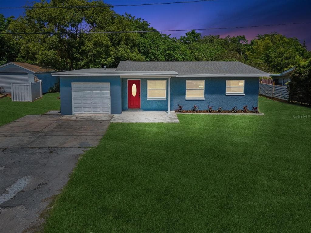 1824 BERG ROAD HOLIDAY, FL 34690