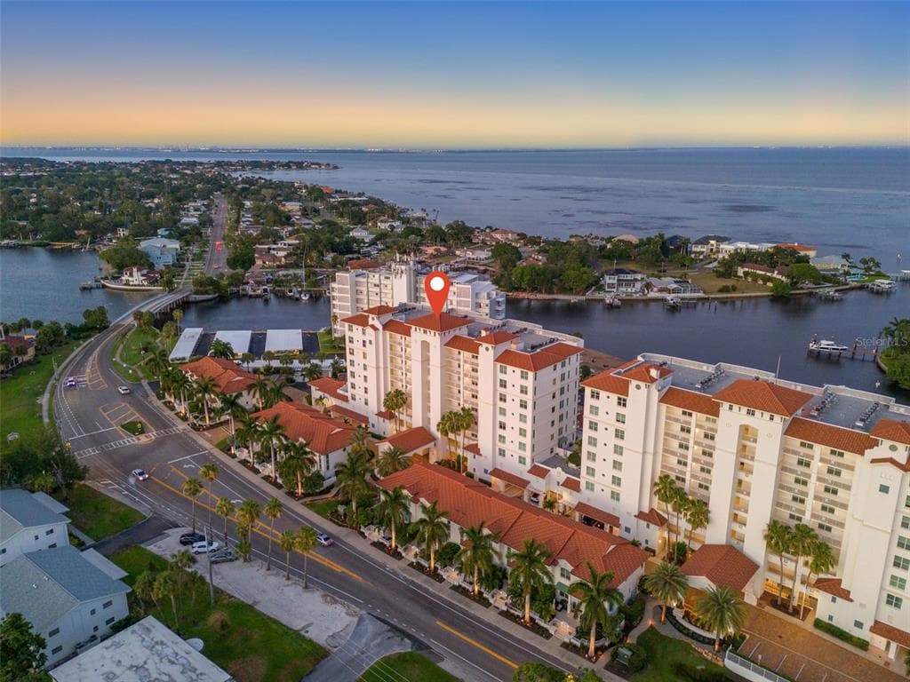 1325 SNELL ISLE BOULEVARD NE UNIT 712 ST PETERSBURG, FL 33704