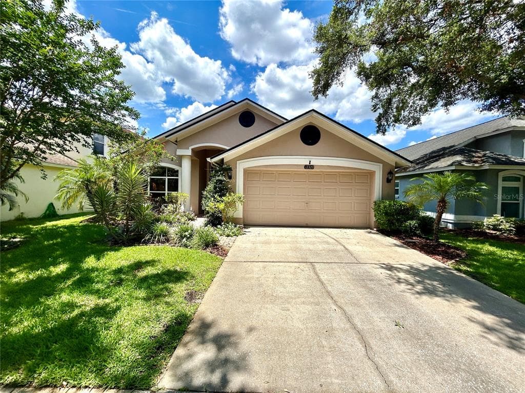 12329 GLENFIELD AVENUE TAMPA, FL 33626