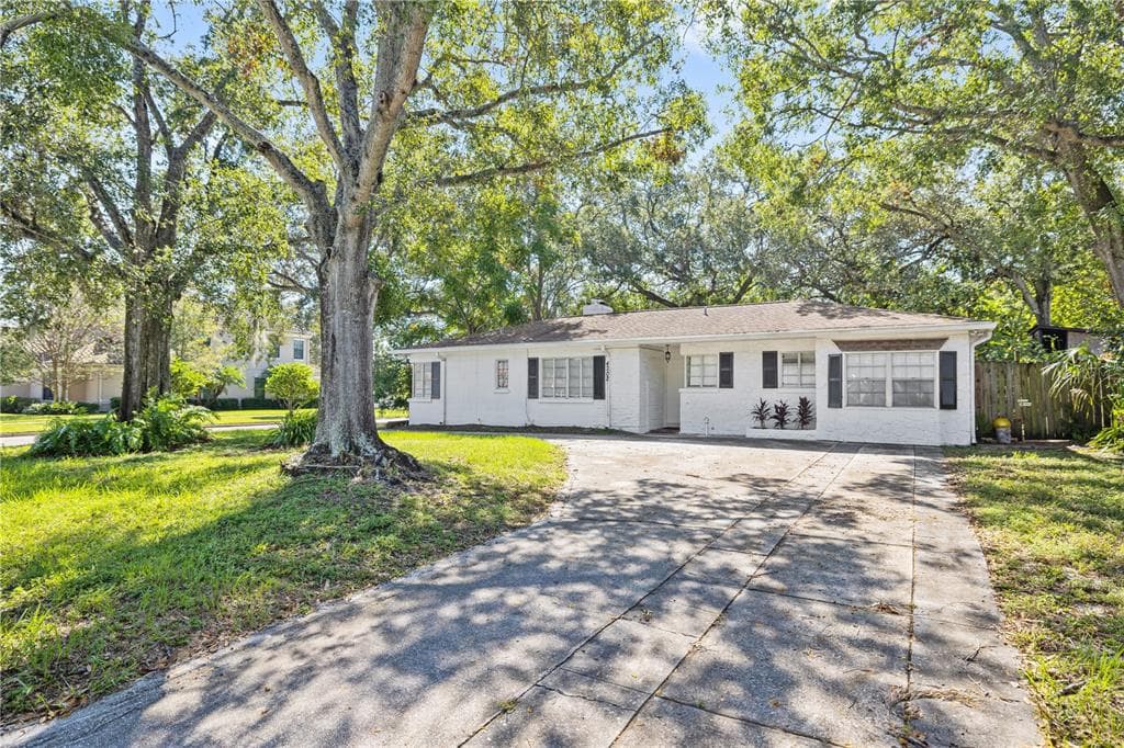 4202 W MORRISON AVENUE TAMPA, FL 33629