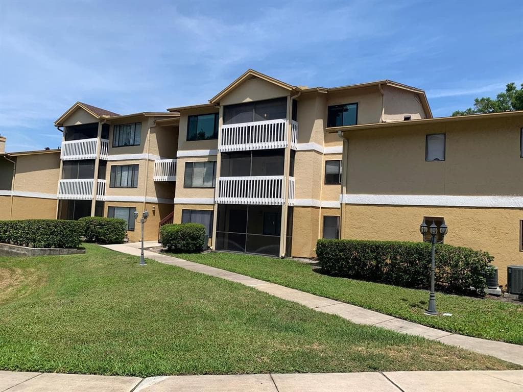 1550 S BELCHER ROAD UNIT 213 CLEARWATER, FL 33764
