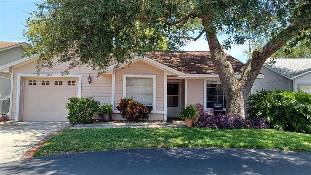 822 FRANKLIN CIRCLE PALM HARBOR, FL 34683