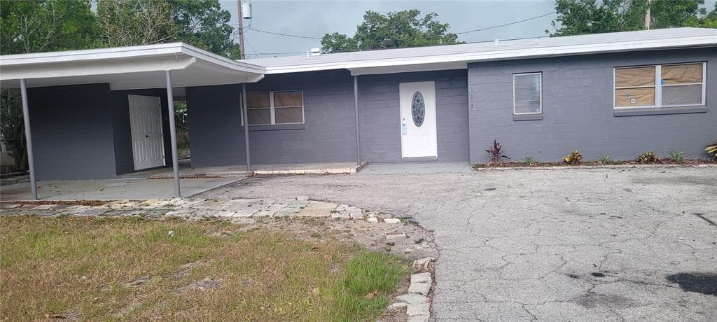 9810 N 55TH STREET TEMPLE TERRACE, FL 33617