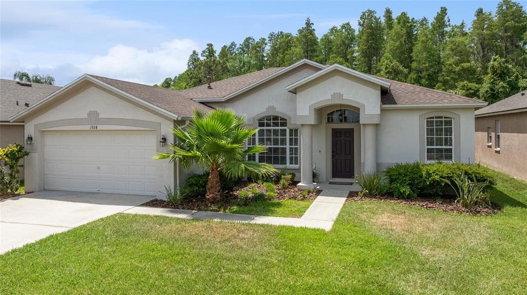 1928 RENSSELAER DRIVE WESLEY CHAPEL, FL 33543