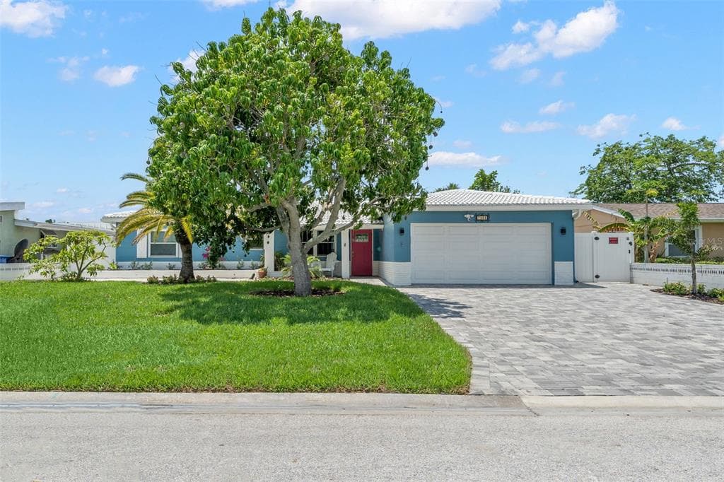 7924 1ST AVENUE S ST PETERSBURG, FL 33707