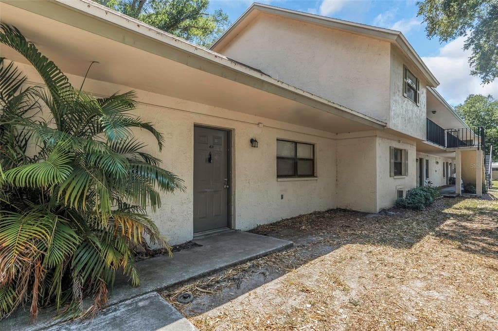 2122 BRADFORD STREET UNIT 502 CLEARWATER, FL 33760