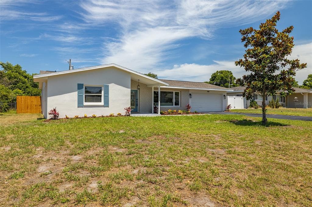 1484 BUGLE LANE CLEARWATER, FL 33764