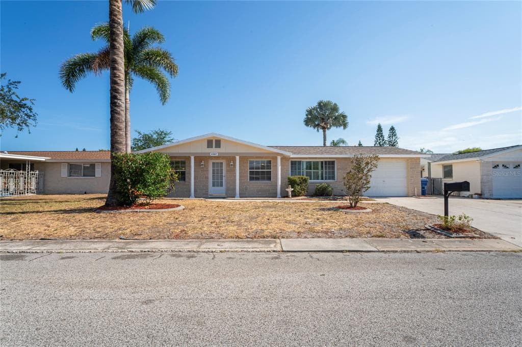 3507 UMBER ROAD HOLIDAY, FL 34691