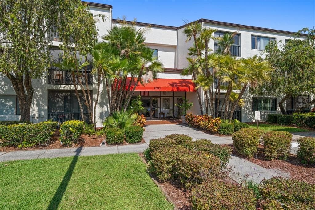 2591 COUNTRYSIDE BOULEVARD UNIT 5107 CLEARWATER, FL 33761