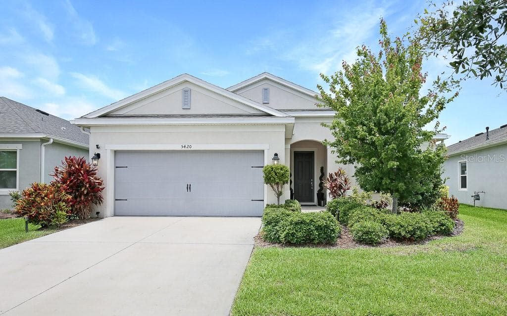 5420 SILVER SUN DRIVE APOLLO BEACH, FL 33572