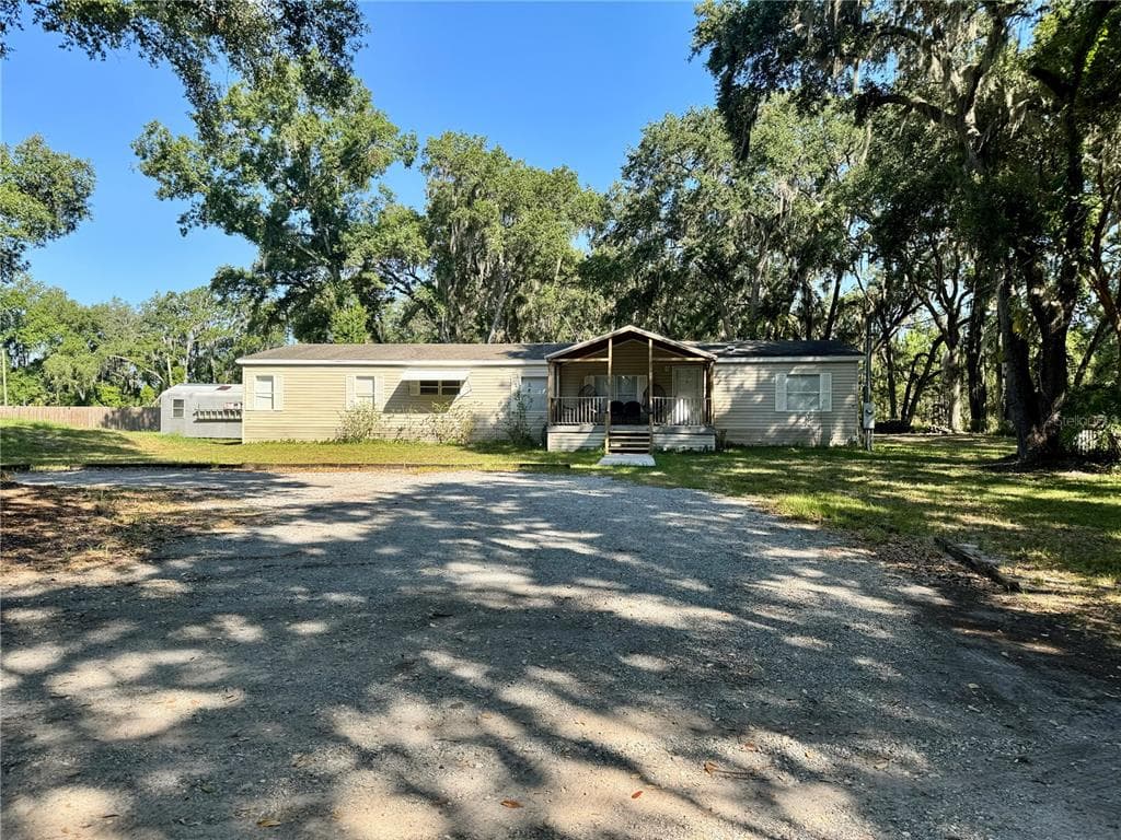 3501 SILVER MAPLE DRIVE PLANT CITY, FL 33566