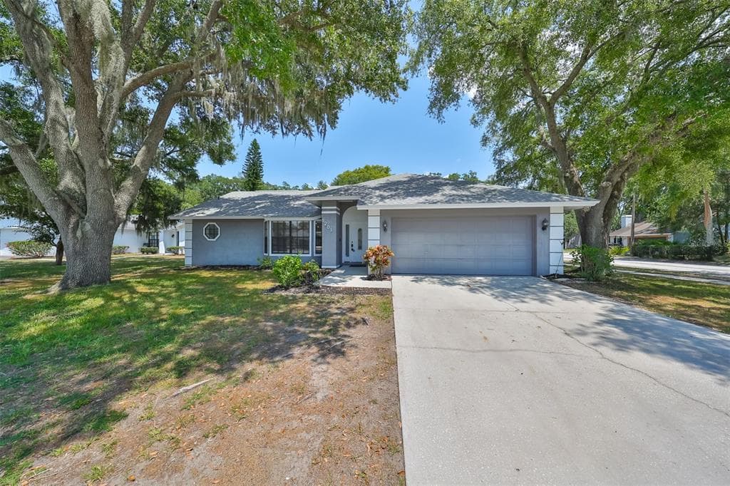 1201 SAIL WAY VALRICO, FL 33594