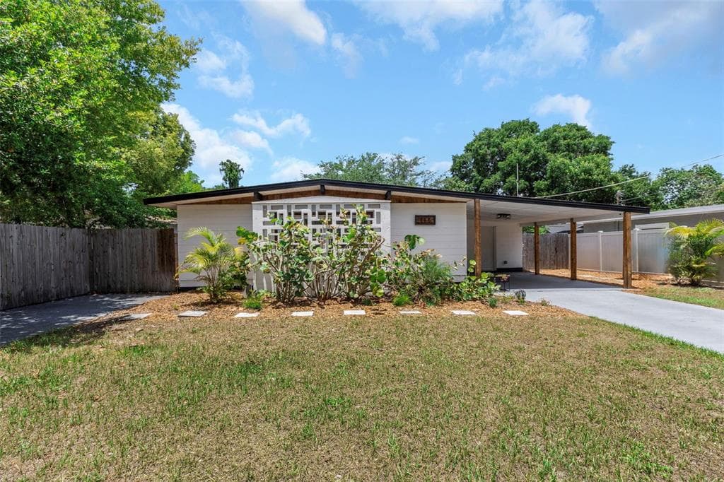 115 W KNOLLWOOD STREET TAMPA, FL 33604