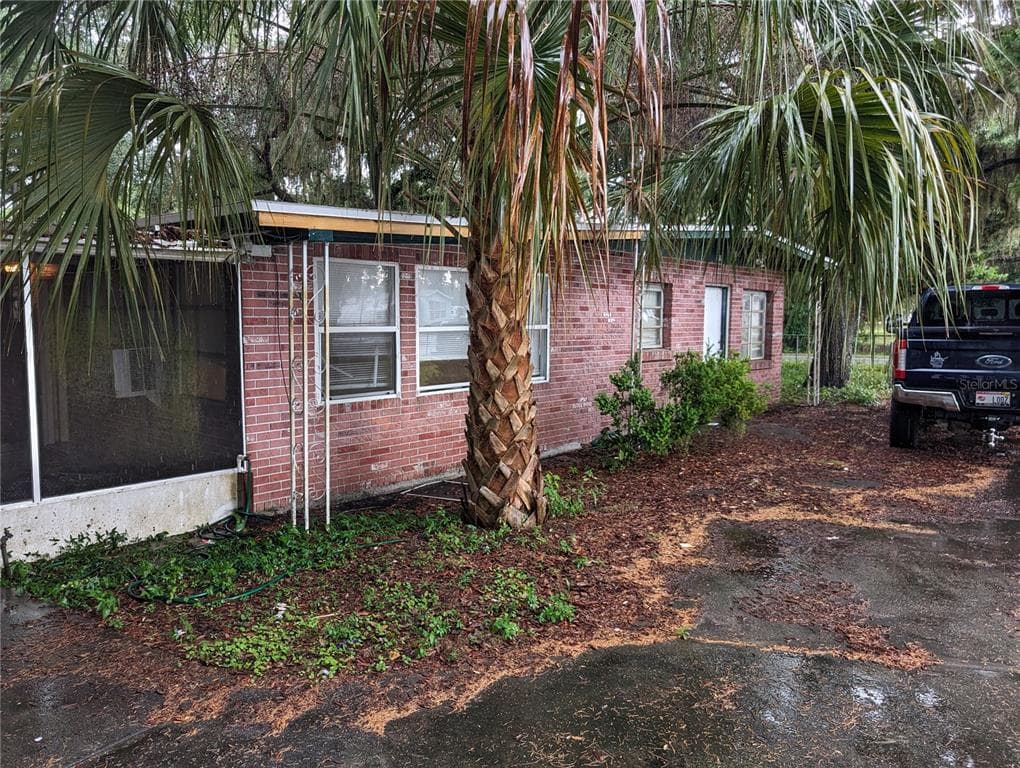 1383 CR 437 LAKE PANASOFFKEE, FL 33538