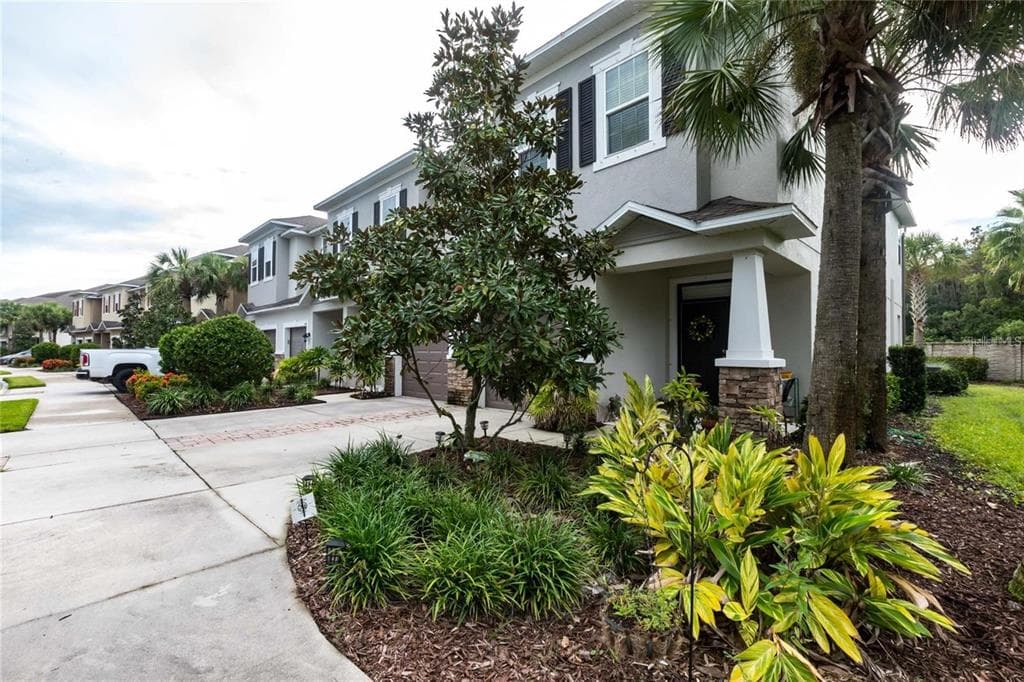 608 CABERNET WAY