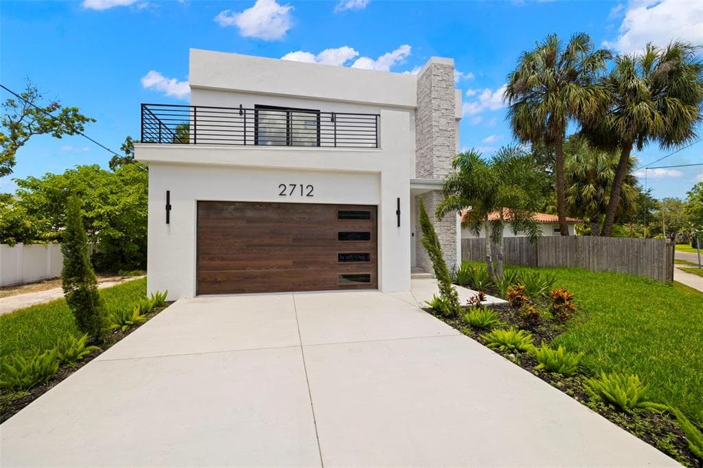 2712 N OAKDALE AVENUE TAMPA, FL 33602