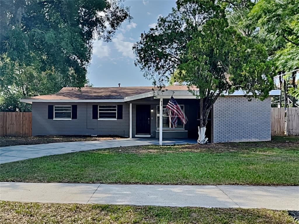 410 CLARA DRIVE BRANDON, FL 33510