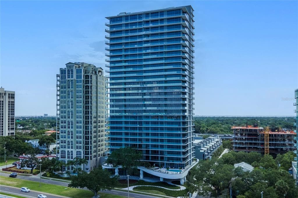 2912 W SANTIAGO STREET UNIT 1802 TAMPA, FL 33629