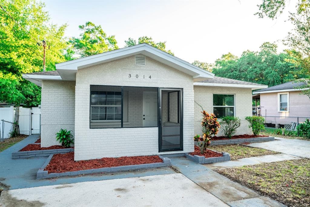 3014 E POWHATAN AVENUE TAMPA, FL 33610