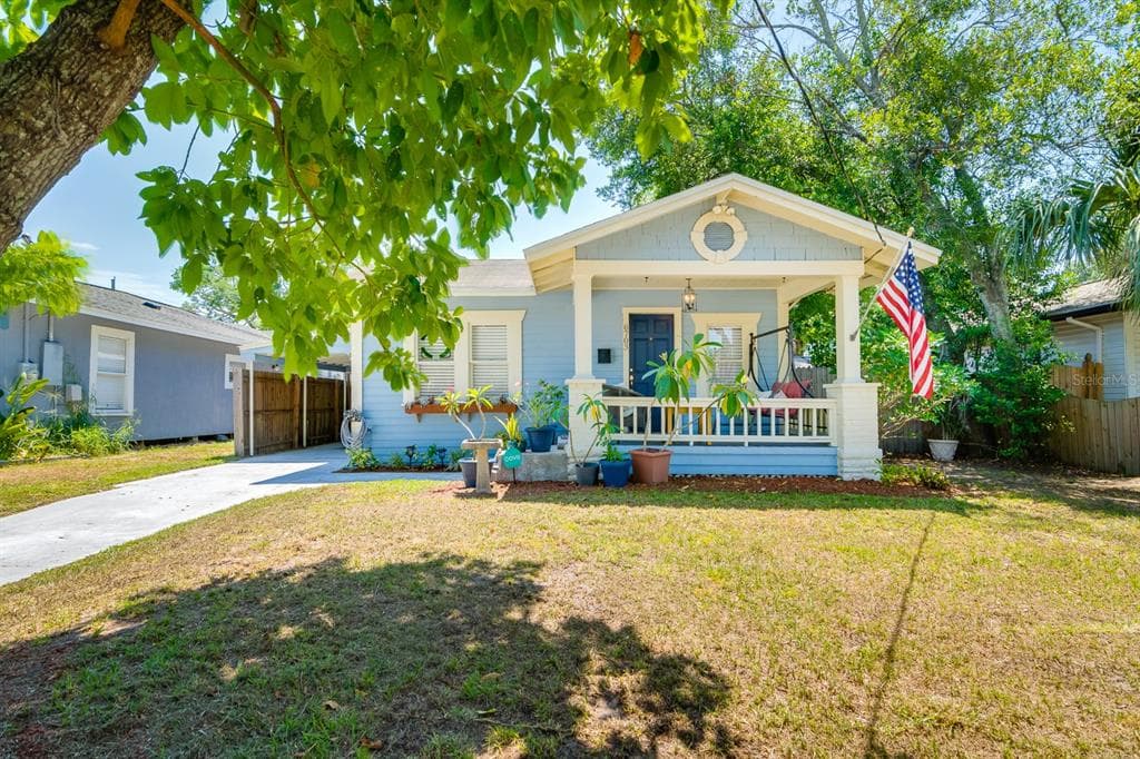 6703 N BRANCH AVENUE TAMPA, FL 33604