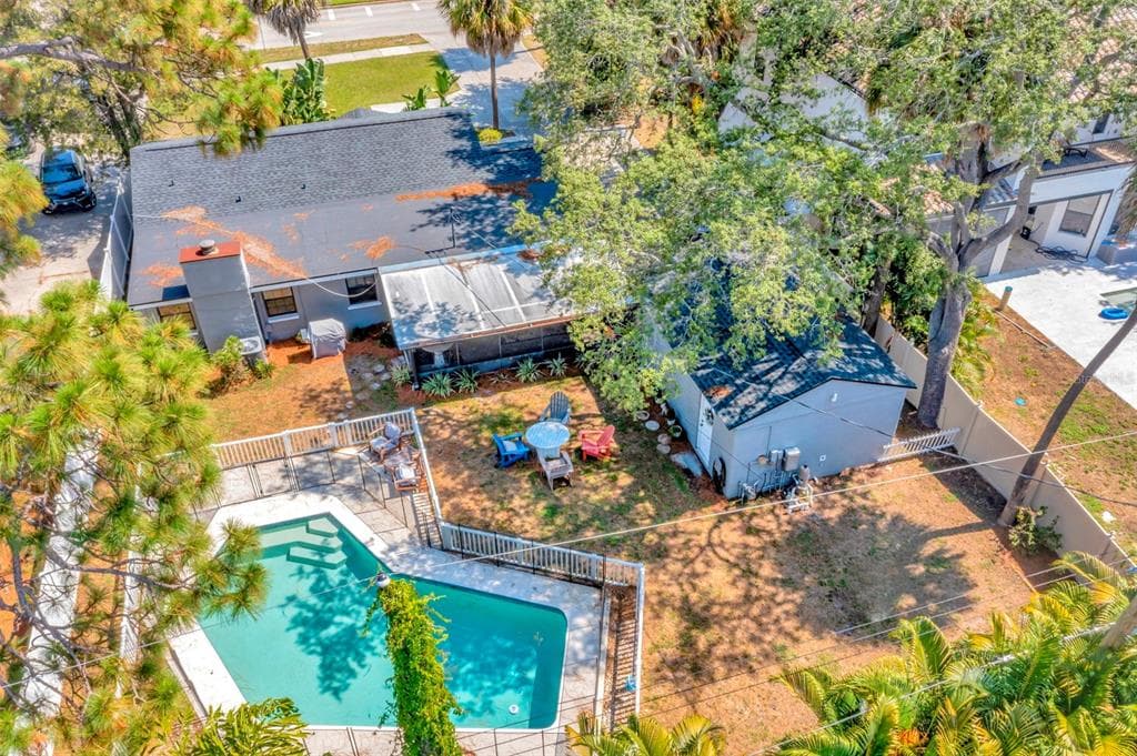 4008 W SWANN AVENUE TAMPA, FL 33609