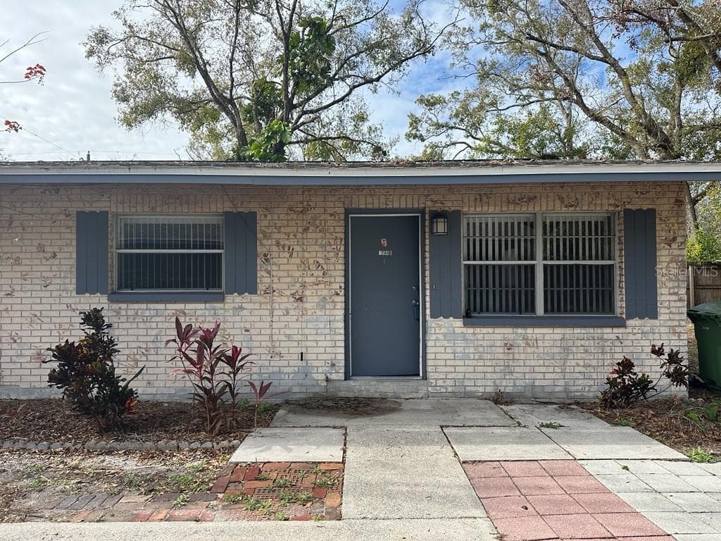 1704 E KIRBY STREET UNIT B TAMPA, FL 33604