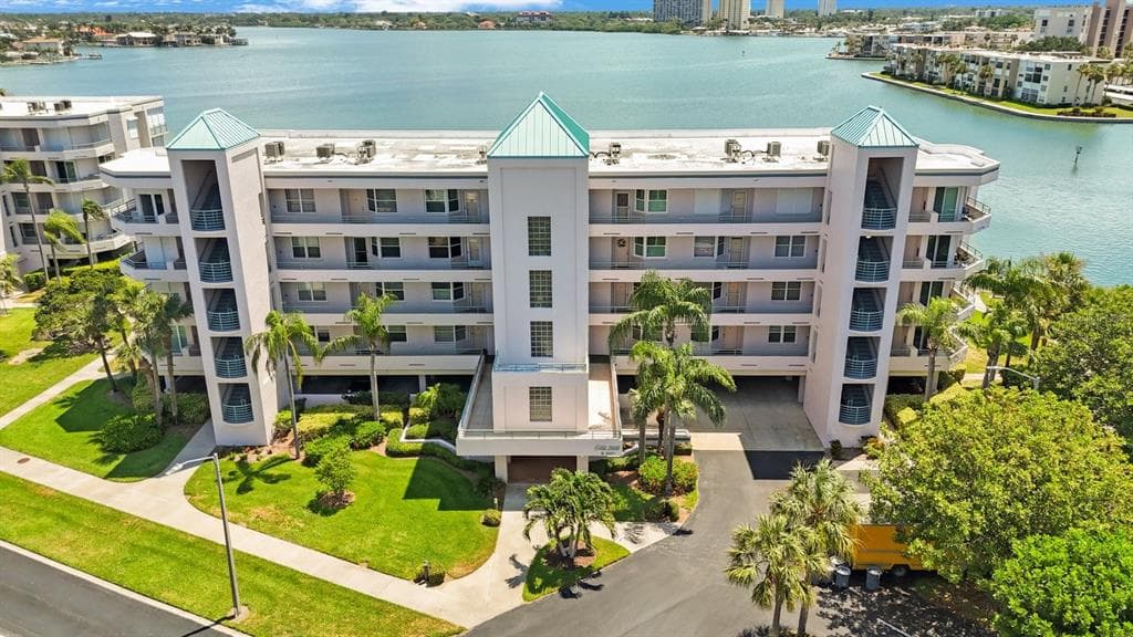 8001 SAILBOAT KEY BOULEVARD S UNIT 204 ST PETE BEACH, FL 33707