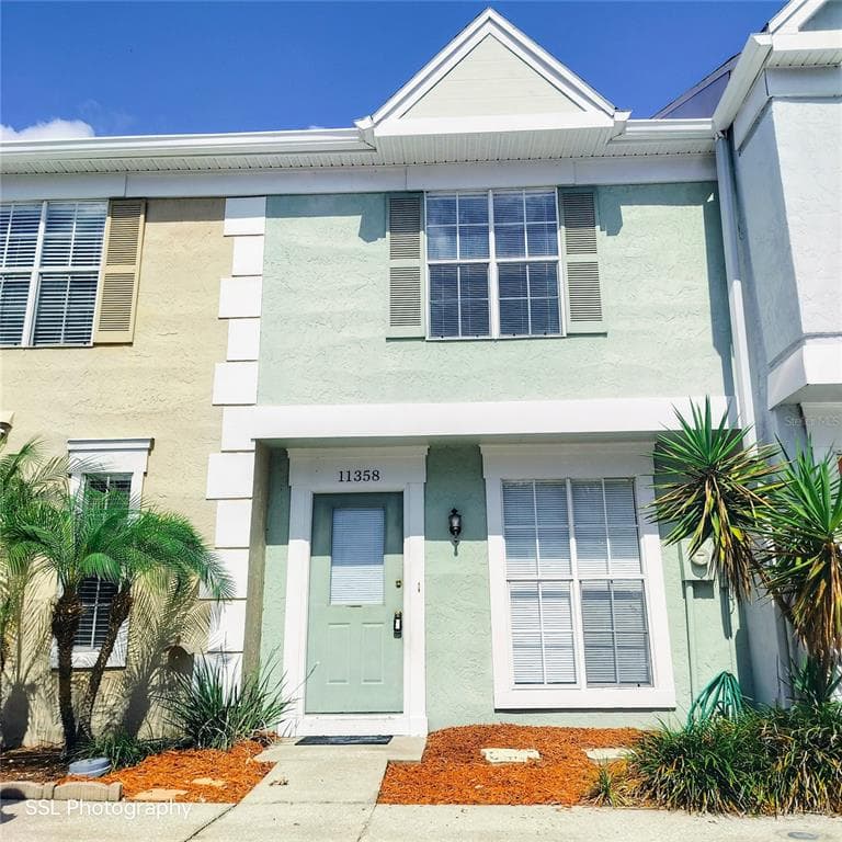 11358 STRATTON PARK DRIVE UNIT 10 TAMPA, FL 33617