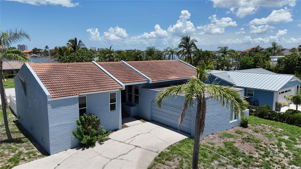 809 59TH AVENUE ST PETE BEACH, FL 33706