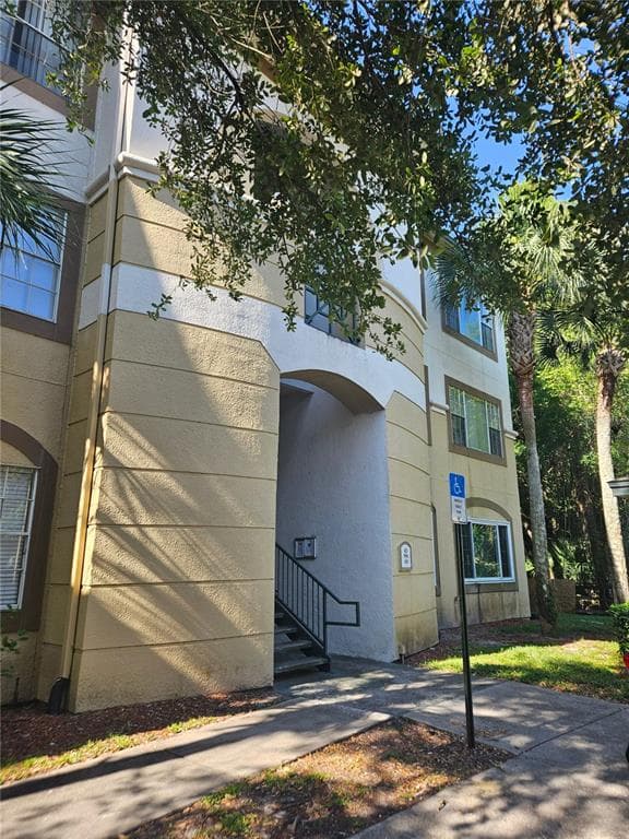 17106 CARRINGTON PARK DRIVE UNIT 631 TAMPA, FL 33647