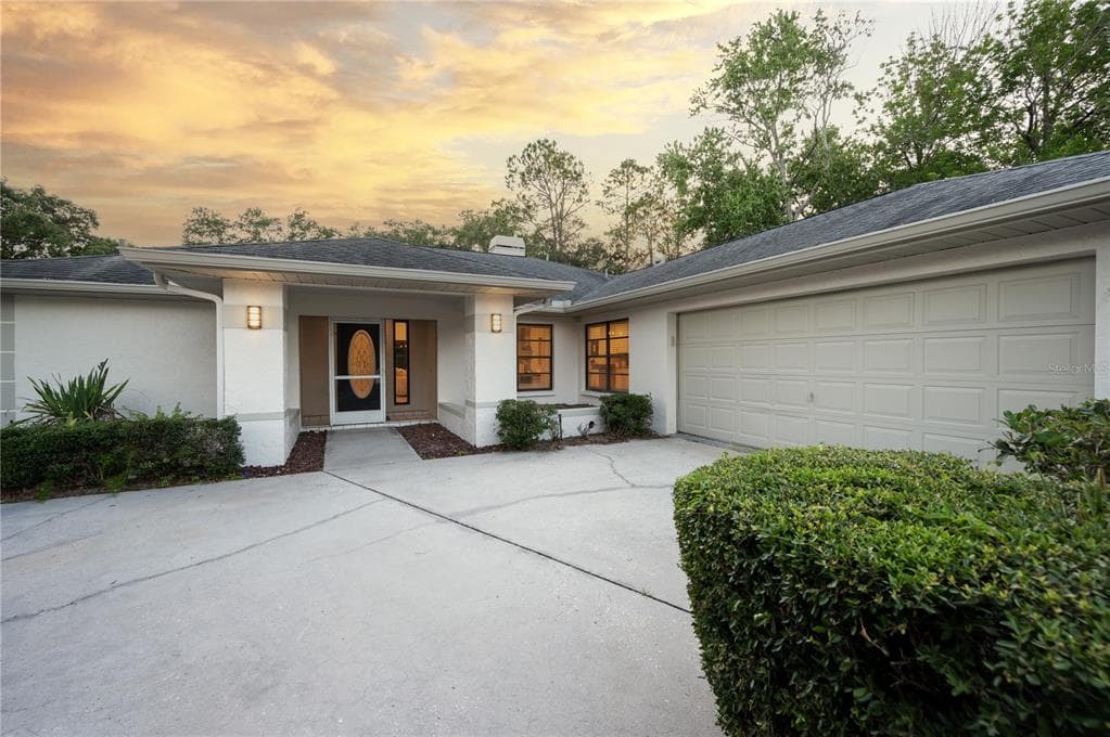 14024 ELLESMERE DRIVE TAMPA, FL 33624