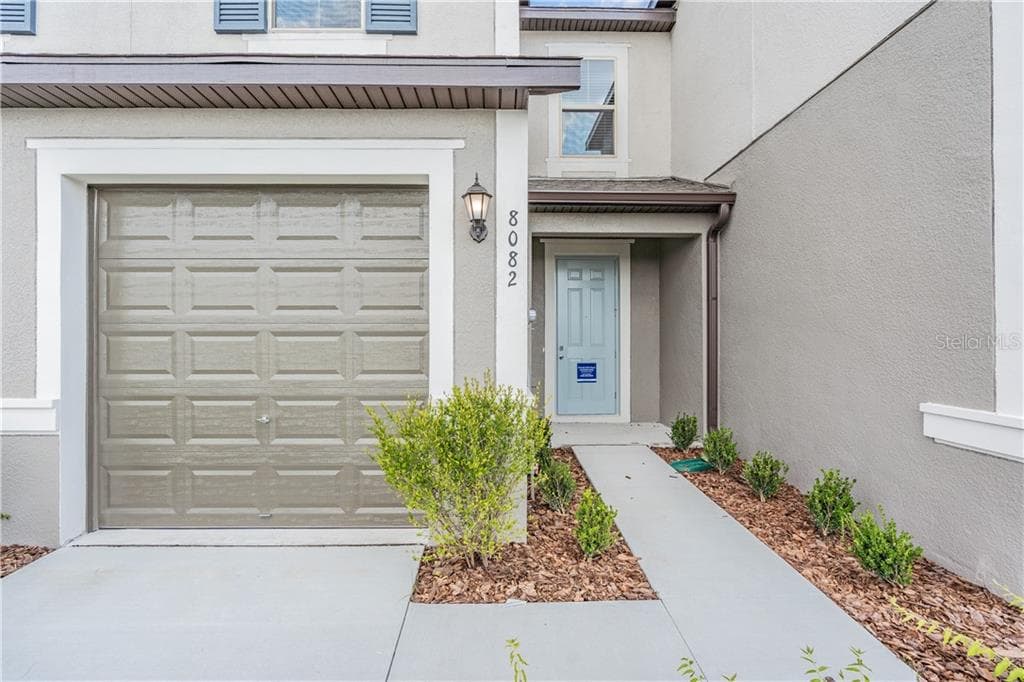 8082 ROLLING SHELL TRAIL WESLEY CHAPEL, FL 33545